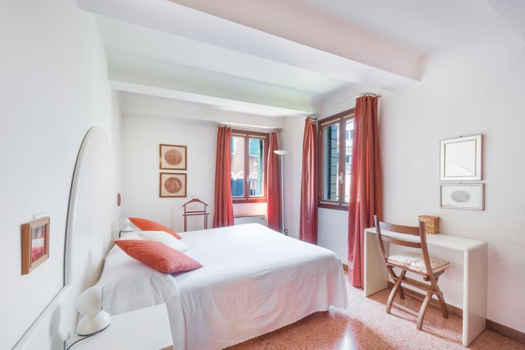 Ca' De La Comare, Relaxing And Elegant Apartment On Canal Grande Venedik Dış mekan fotoğraf